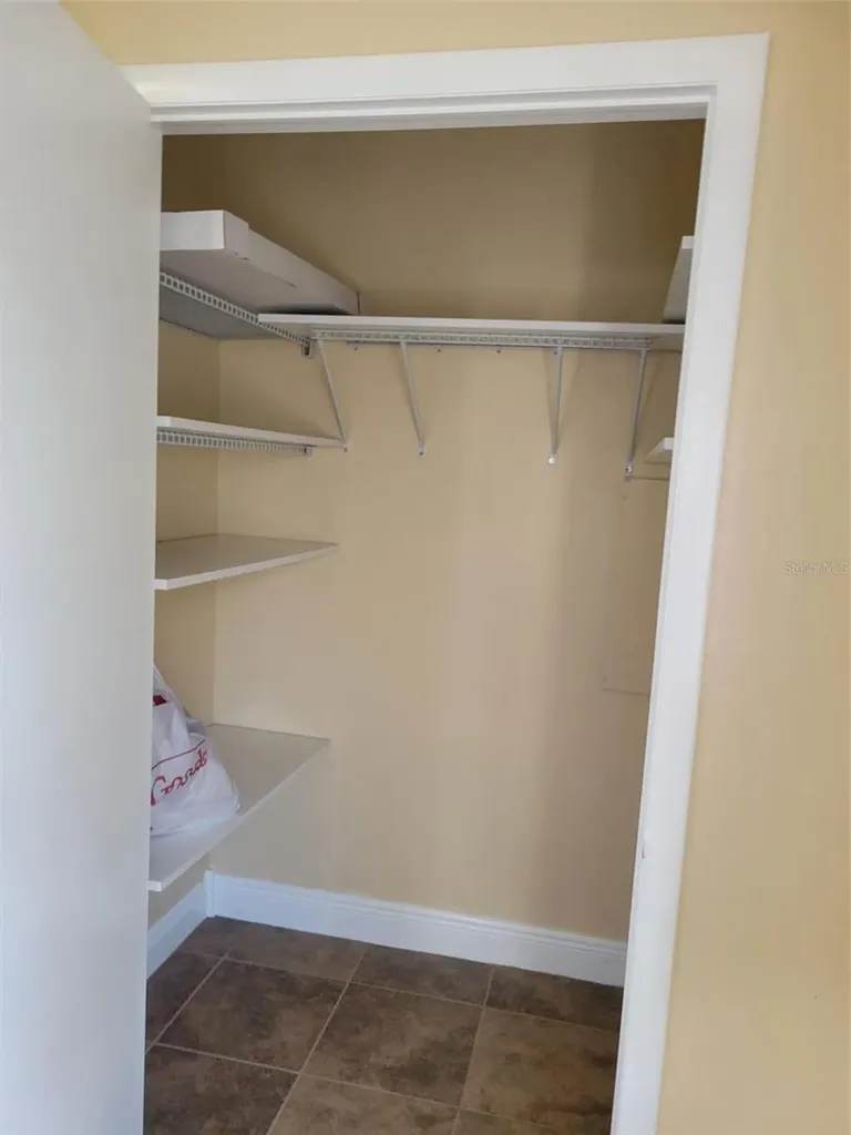 10032 65th Avenue N St Petersburg FL 33708