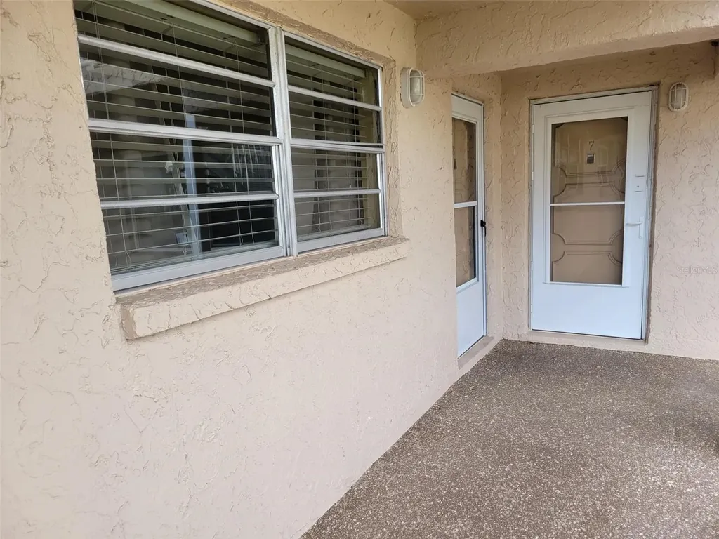 10032 65th Avenue N St Petersburg FL 33708