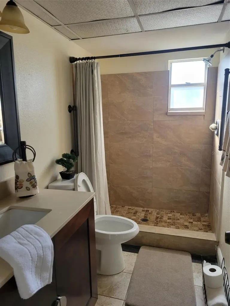 10032 65th Avenue N St Petersburg FL 33708
