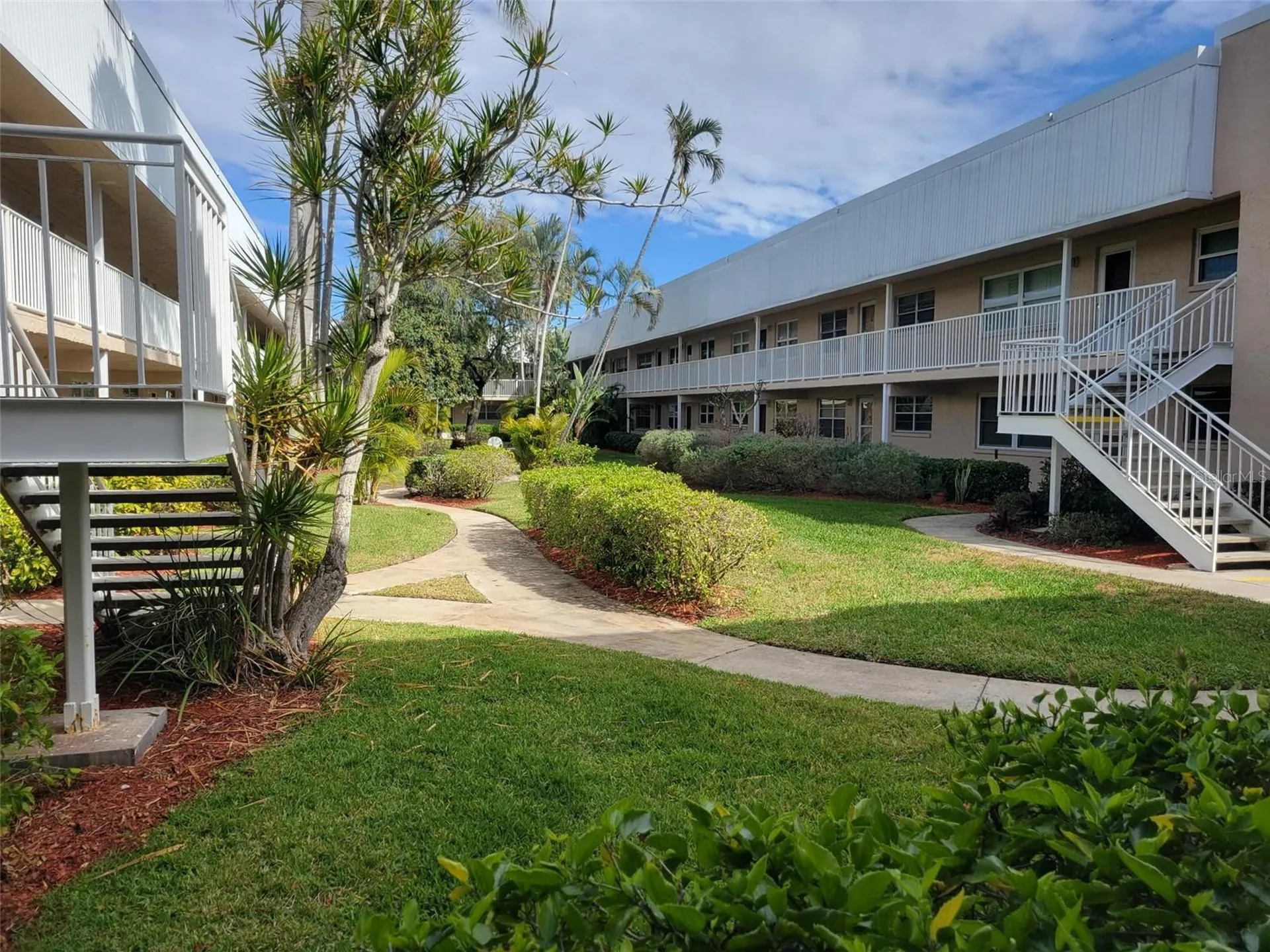 10032 65th Avenue N St Petersburg FL 33708