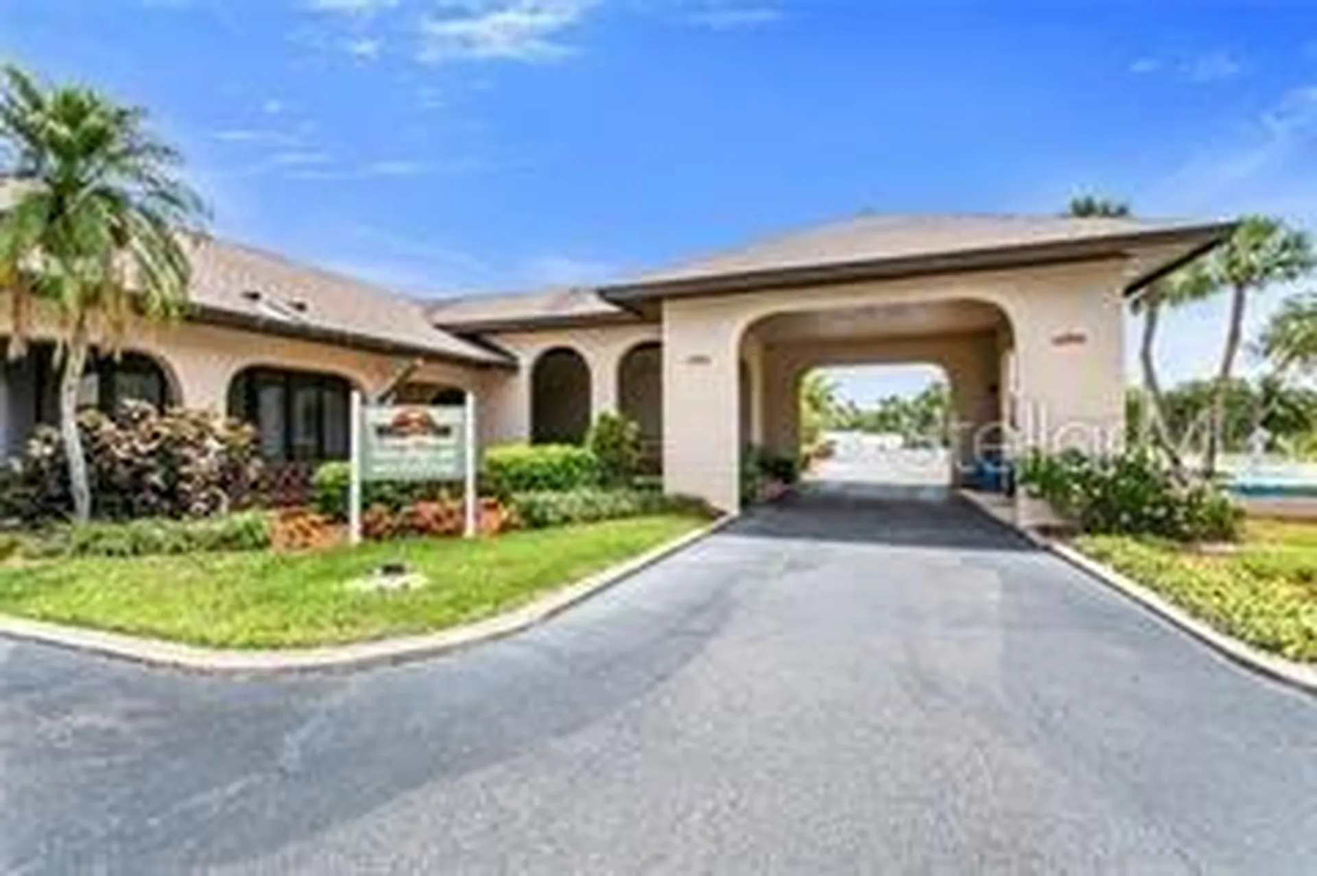 10032 65th Avenue N St Petersburg FL 33708