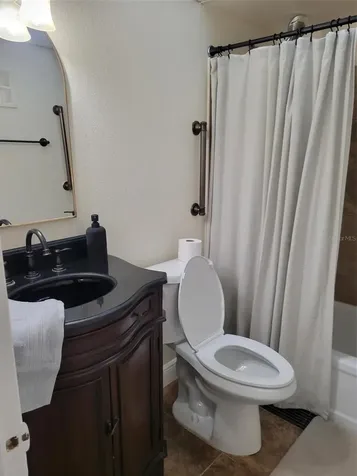 10032 65th Avenue N St Petersburg FL 33708