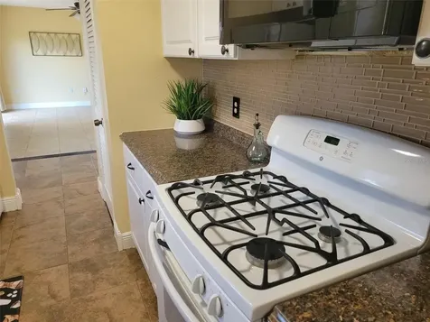 10032 65th Avenue N St Petersburg FL 33708