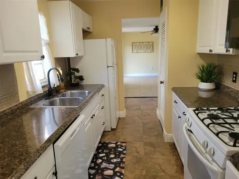 10032 65th Avenue N St Petersburg FL 33708
