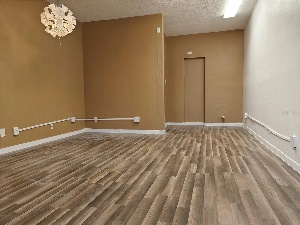 8421 S Orange Blossom Trail Orlando FL 32809
