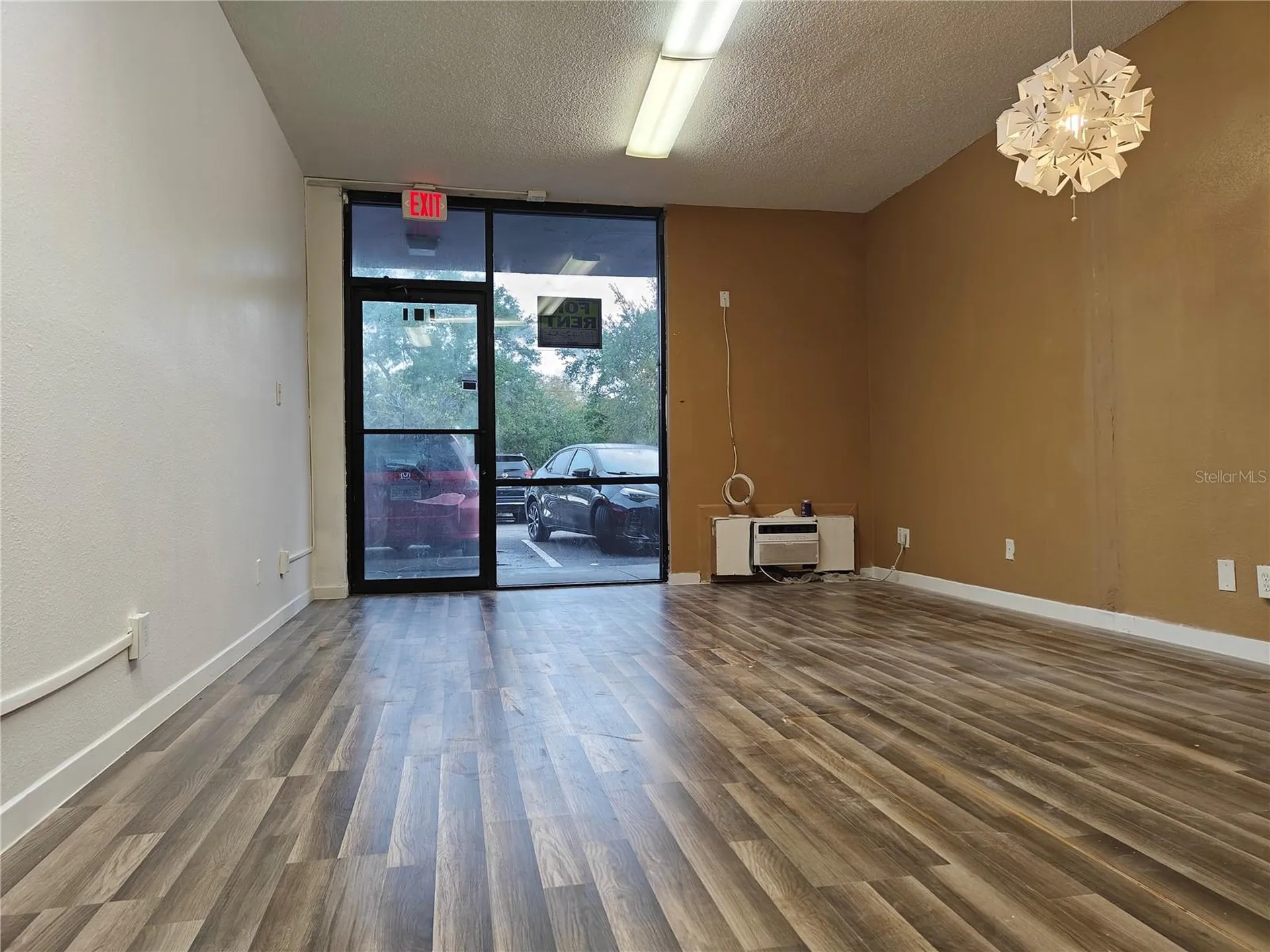 8421 S Orange Blossom Trail Orlando FL 32809