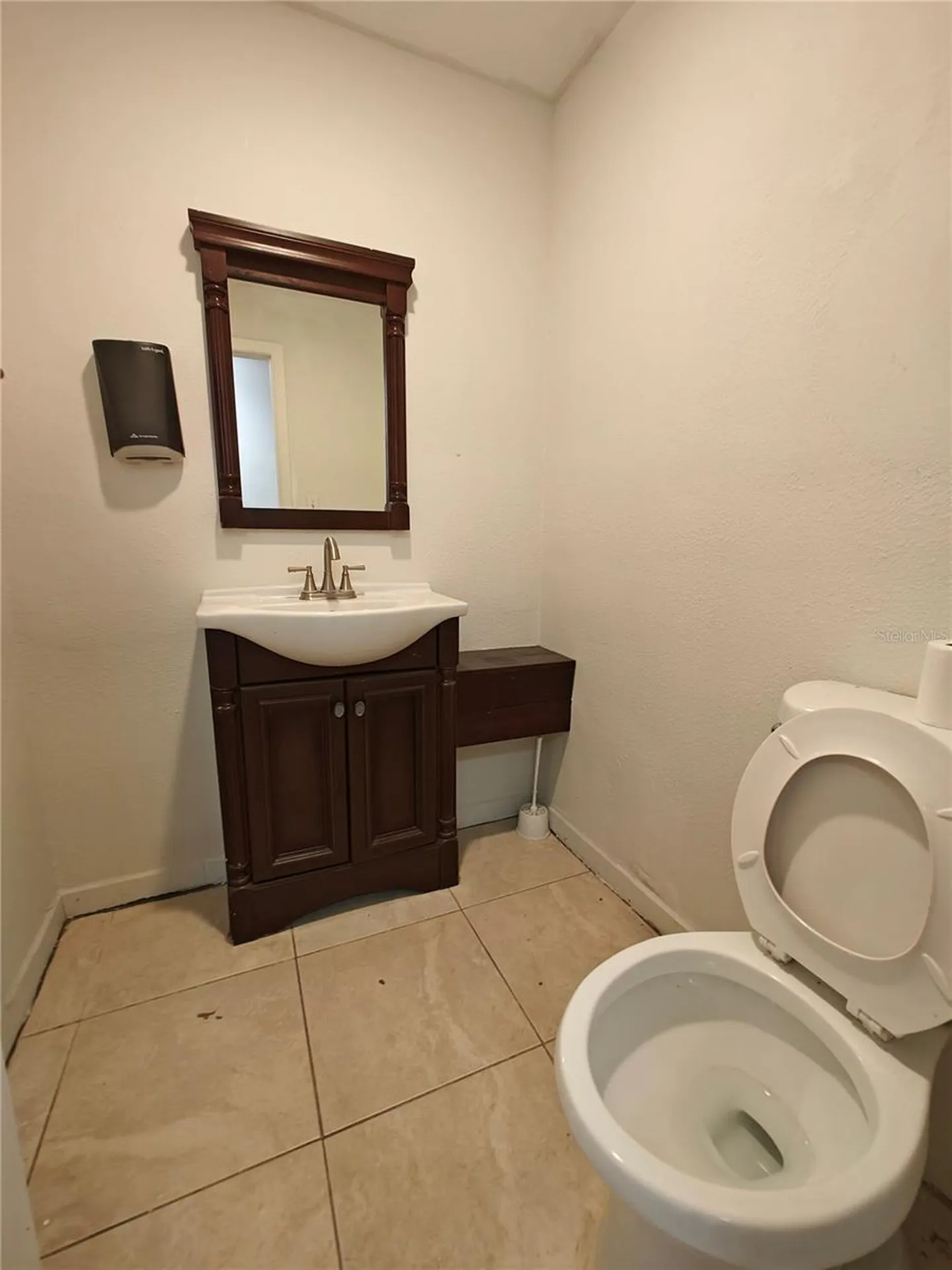 8421 S Orange Blossom Trail Orlando FL 32809