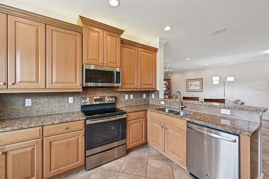 4932 Marble Springs Circle Wimauma FL 33598