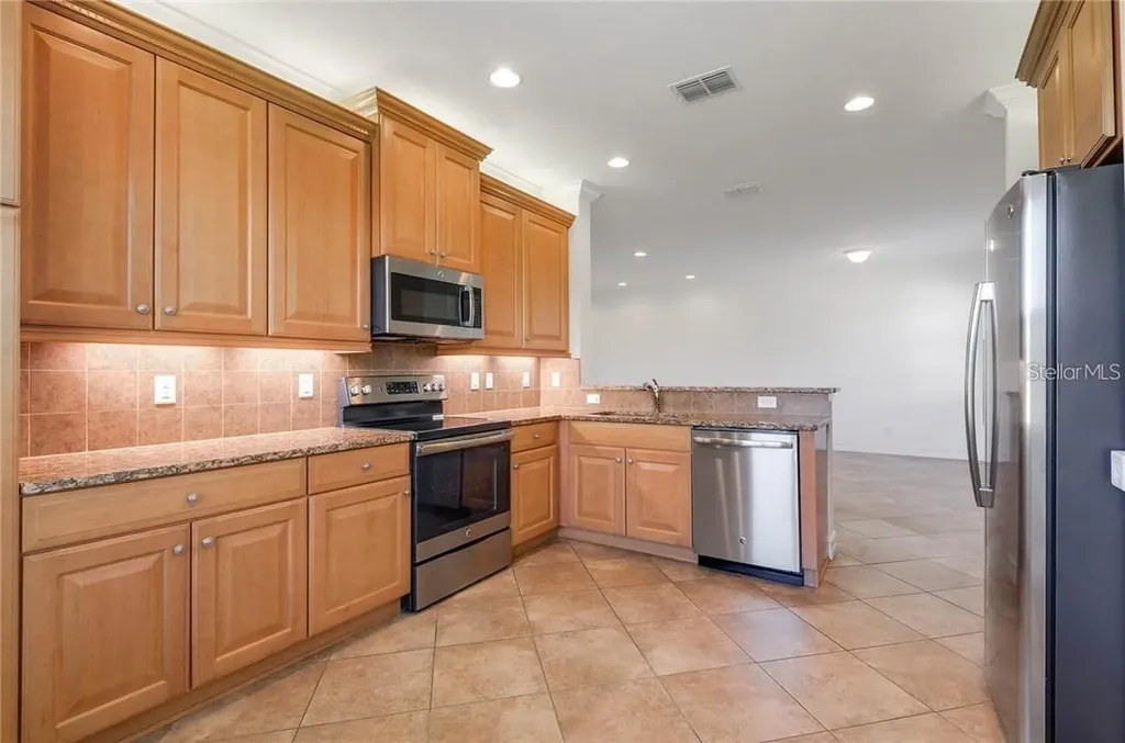 4932 Marble Springs Circle Wimauma FL 33598