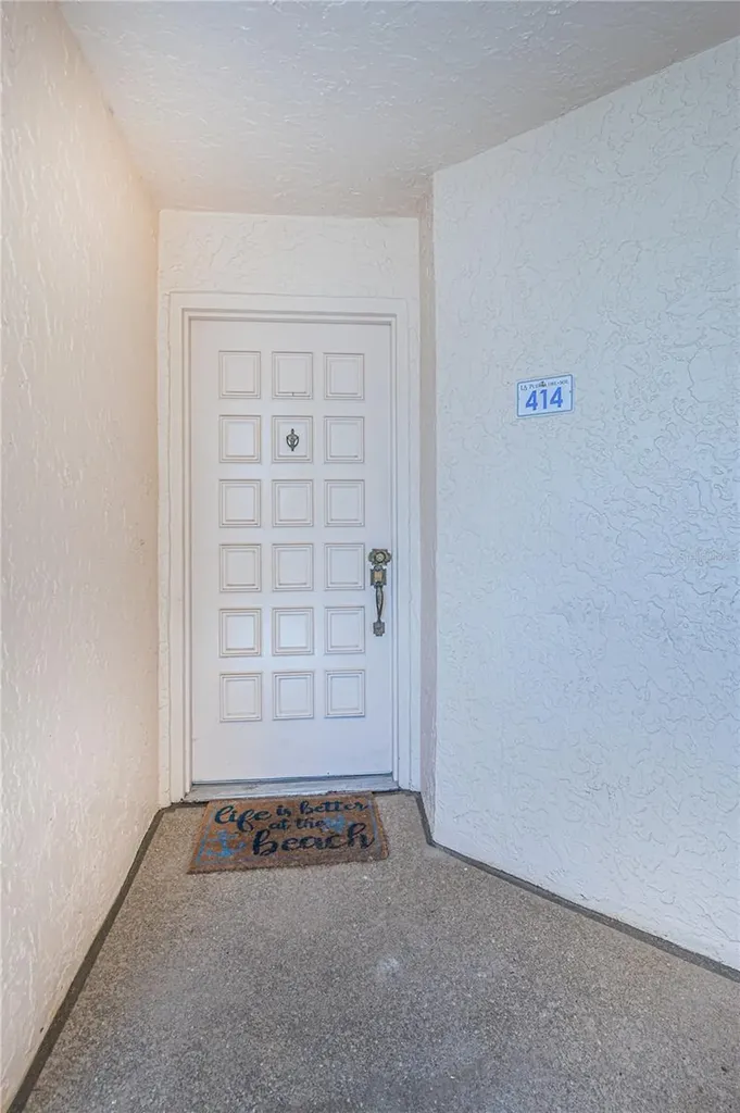 5541 Puerta Del Sol Boulevard S St Petersburg FL 33715