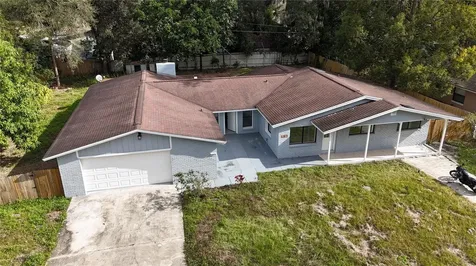 2525 Poinsetta Avenue Sanford FL 32773