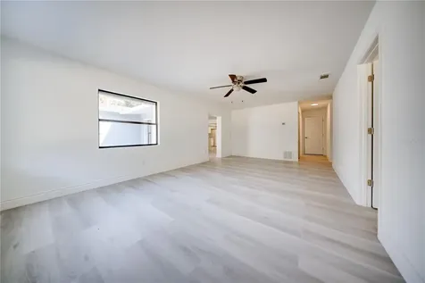 2525 Poinsetta Avenue Sanford FL 32773