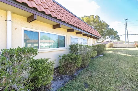 1701 Pinehurst Road Dunedin FL 34698