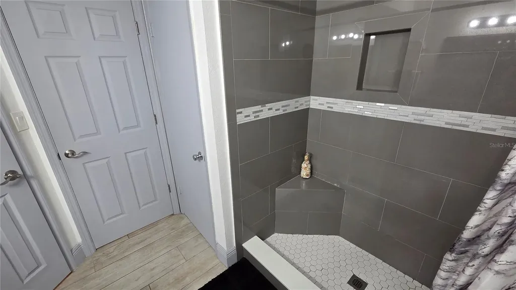 8630 Mallard Reserve Drive Tampa FL 33614