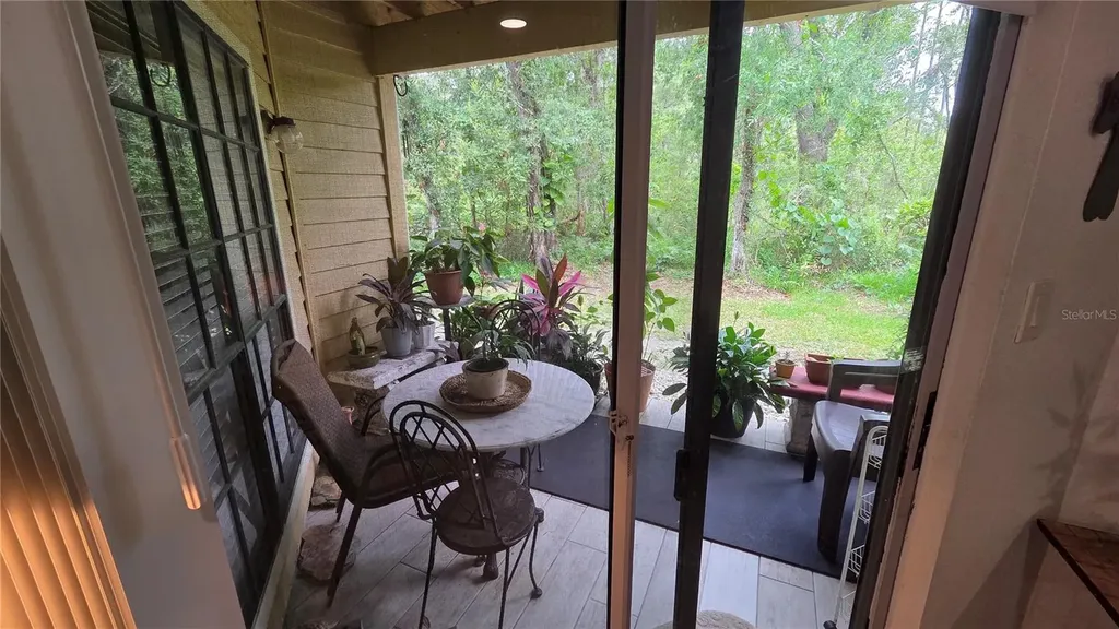 8630 Mallard Reserve Drive Tampa FL 33614