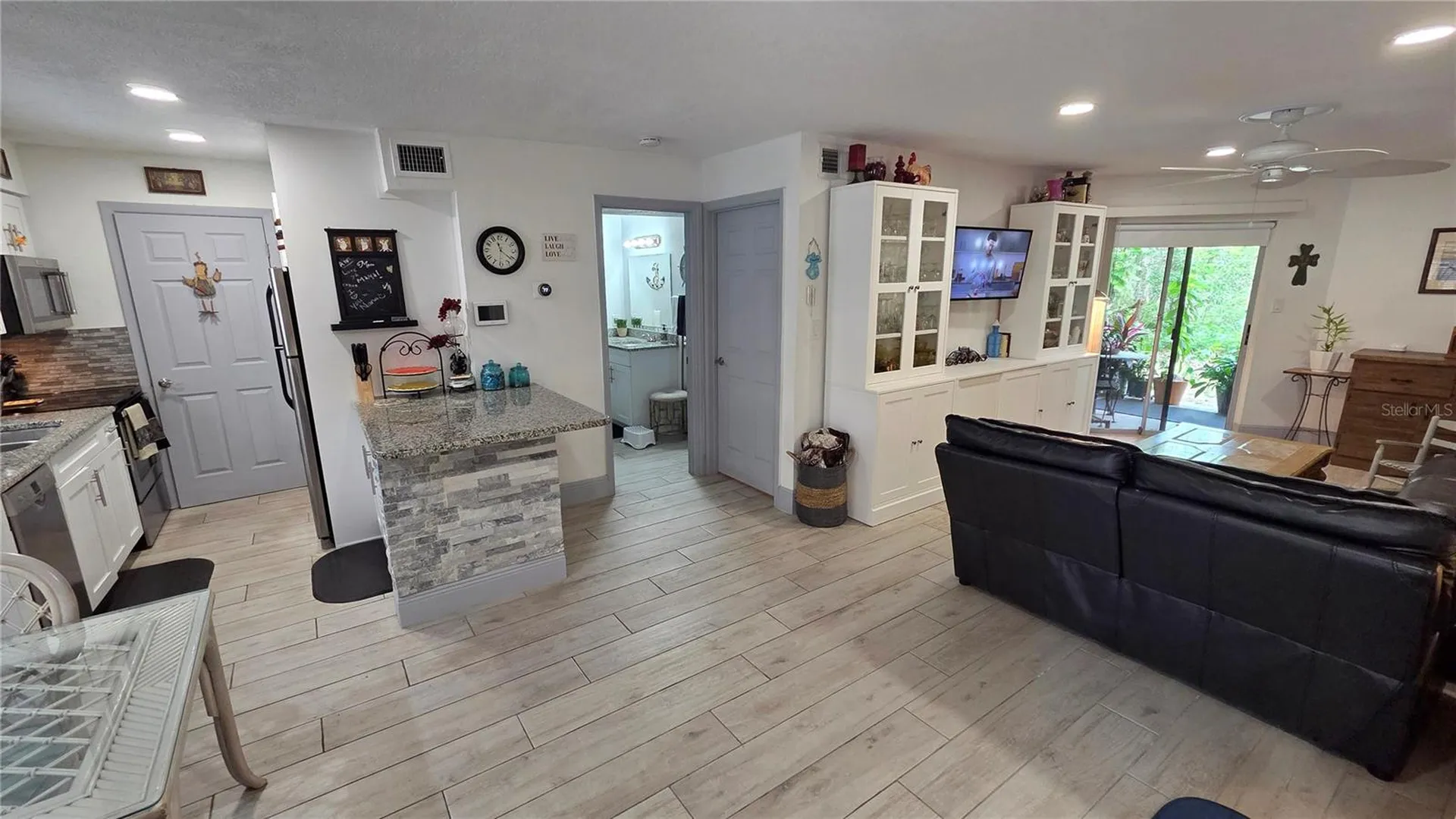 8630 Mallard Reserve Drive Tampa FL 33614