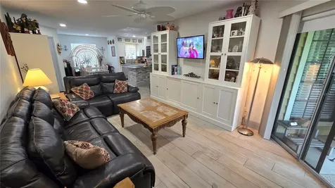 8630 Mallard Reserve Drive Tampa FL 33614