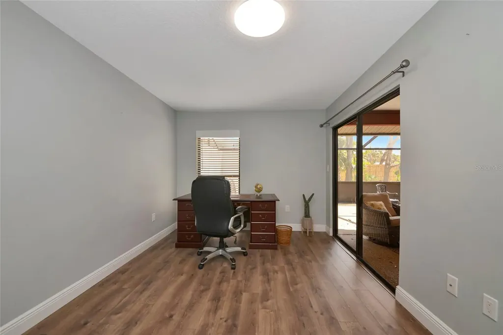 4689 Oak Forest Drive E Sarasota FL 34231