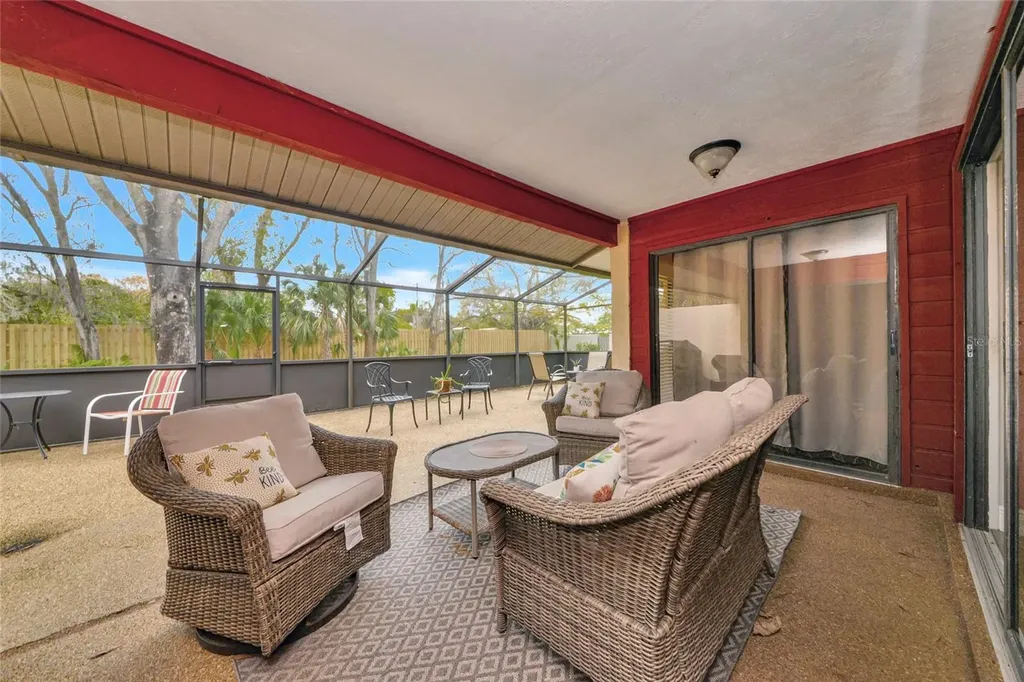 4689 Oak Forest Drive E Sarasota FL 34231