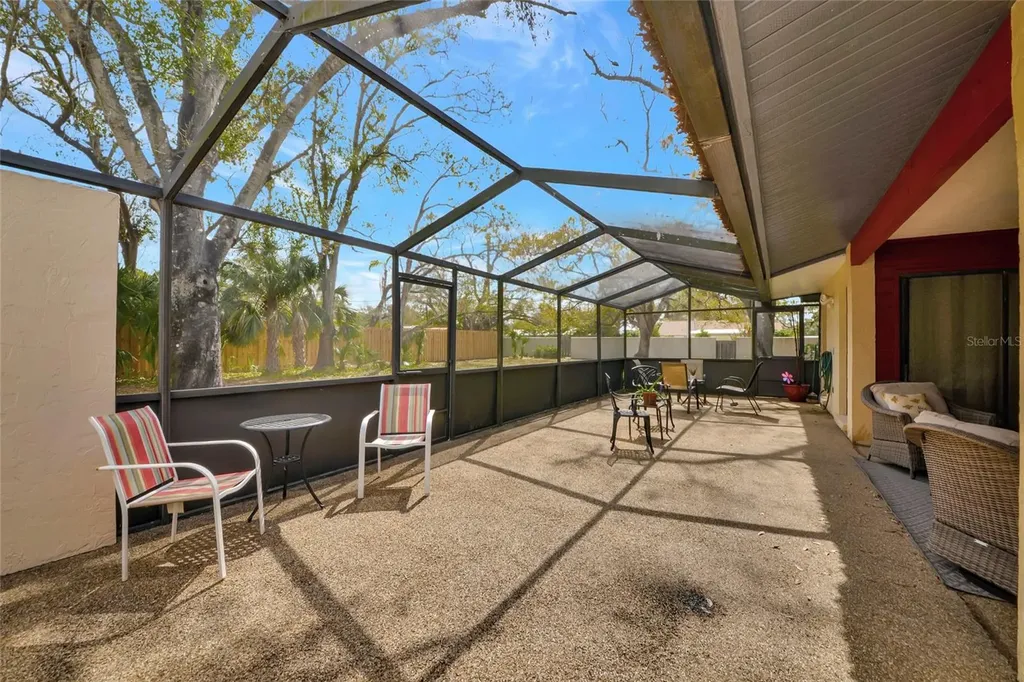 4689 Oak Forest Drive E Sarasota FL 34231