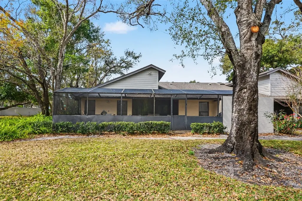 4689 Oak Forest Drive E Sarasota FL 34231