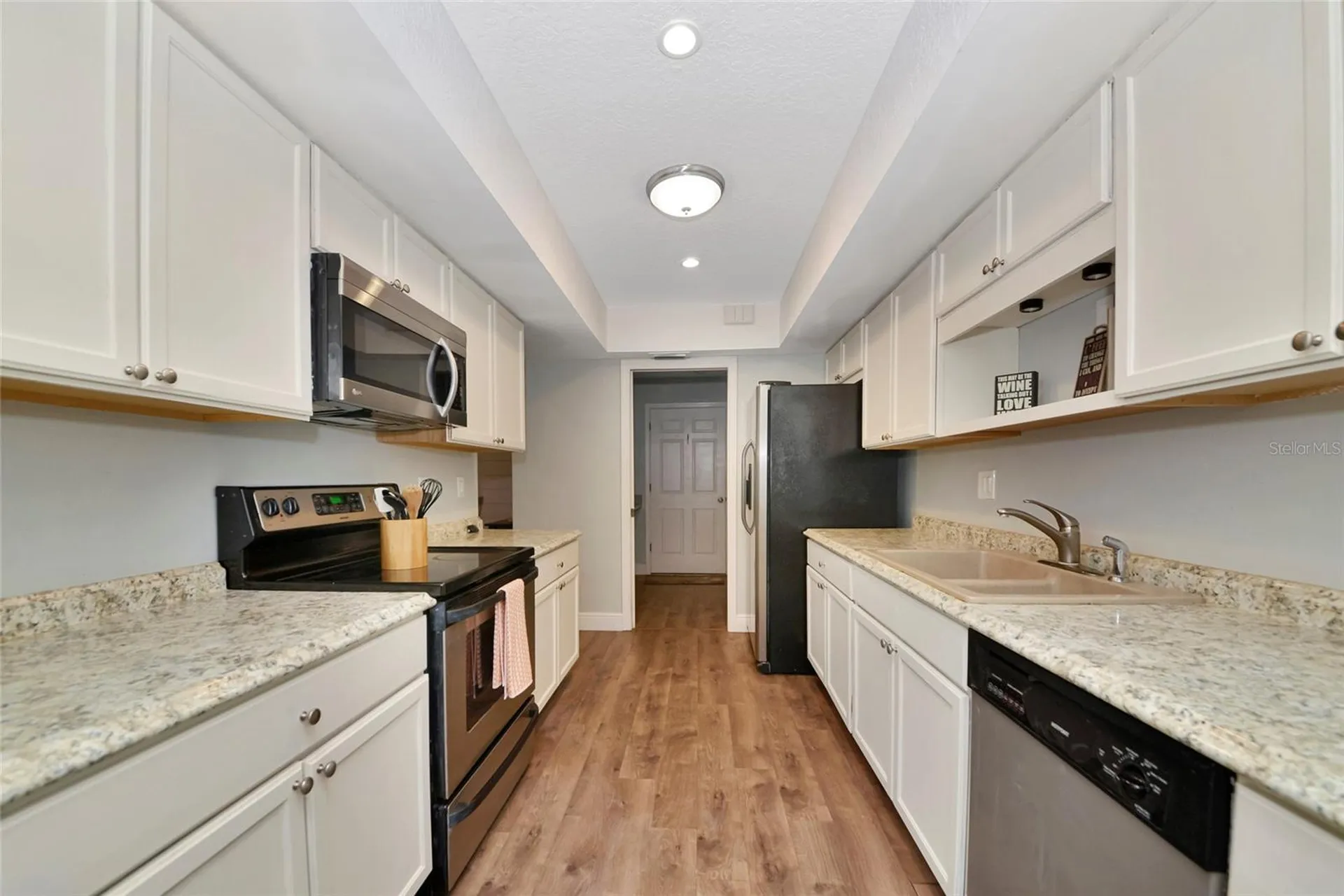 4689 Oak Forest Drive E Sarasota FL 34231