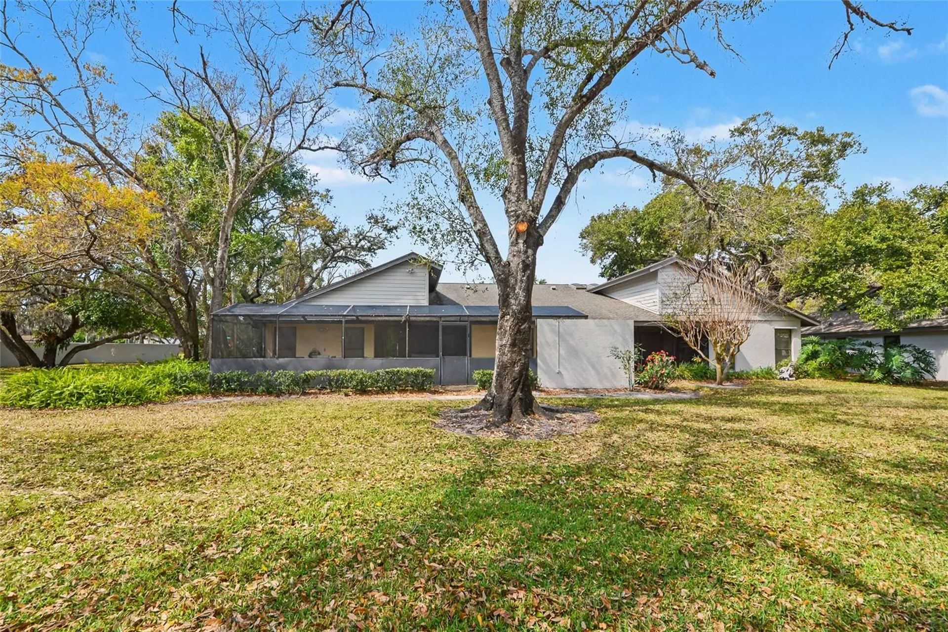 4689 Oak Forest Drive E Sarasota FL 34231