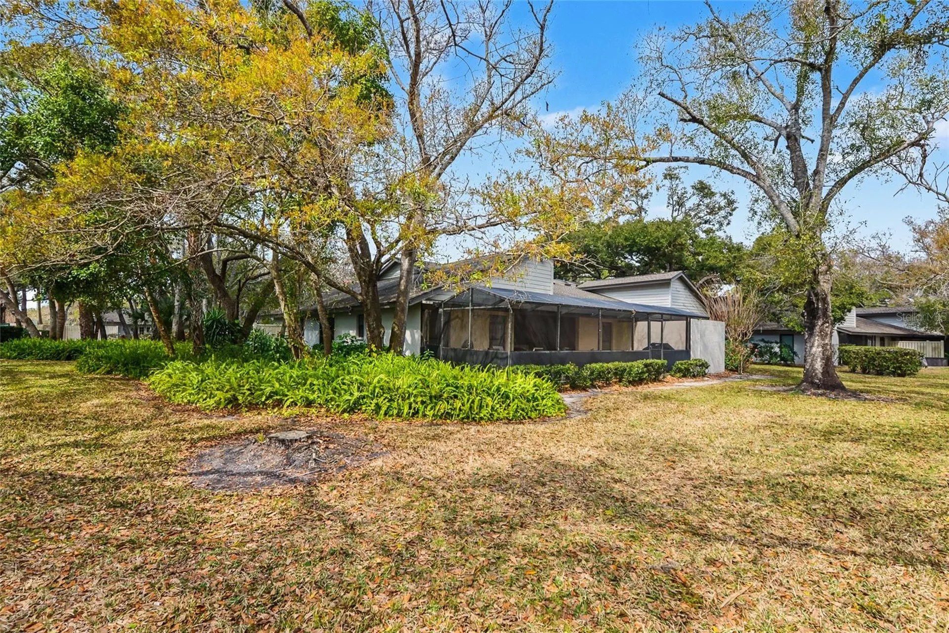 4689 Oak Forest Drive E Sarasota FL 34231