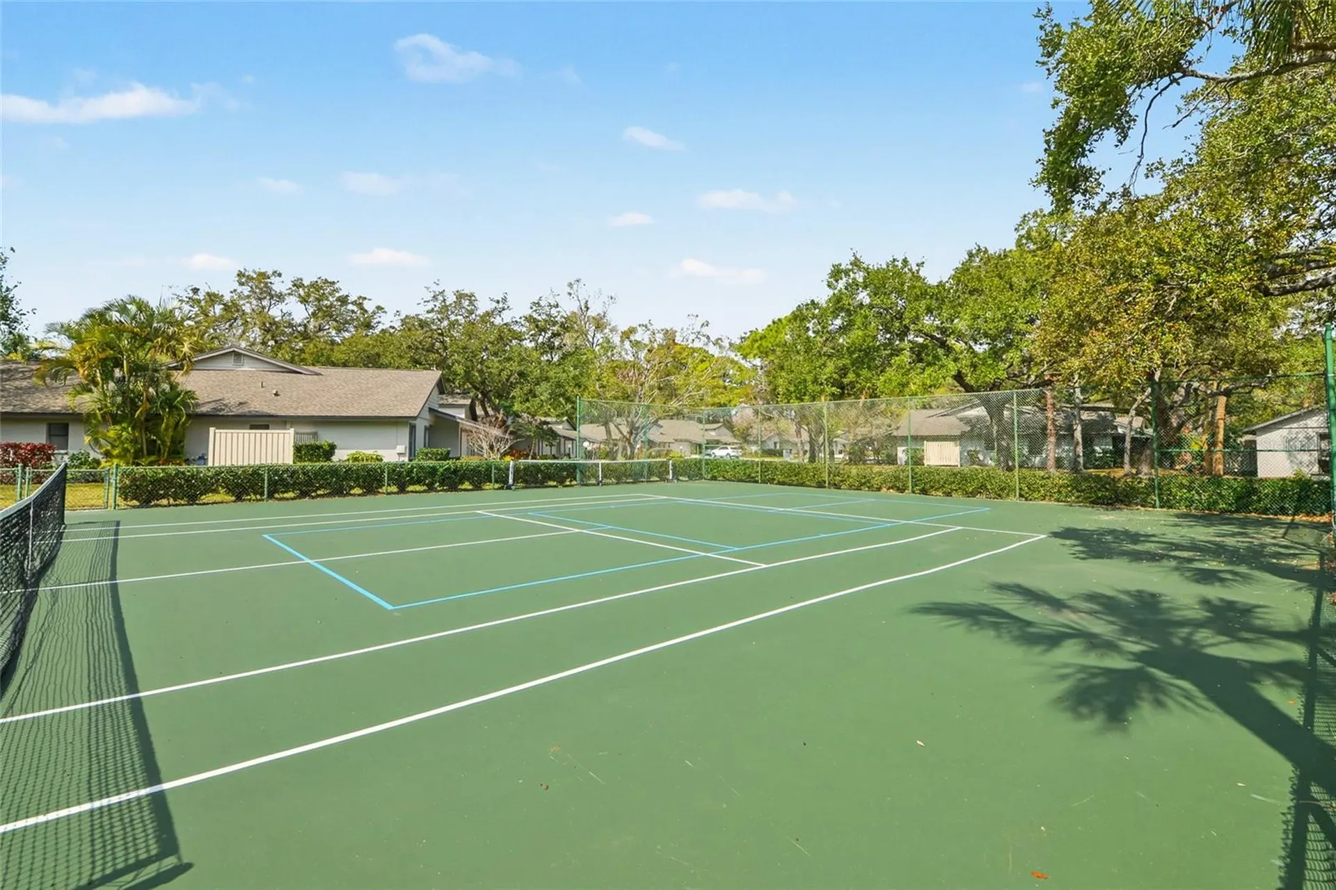 4689 Oak Forest Drive E Sarasota FL 34231