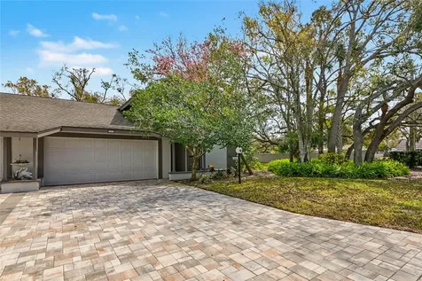 4689 Oak Forest Drive E Sarasota FL 34231