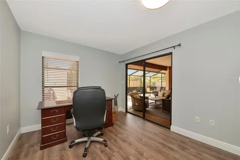 4689 Oak Forest Drive E Sarasota FL 34231