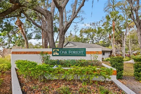 4689 Oak Forest Drive E Sarasota FL 34231