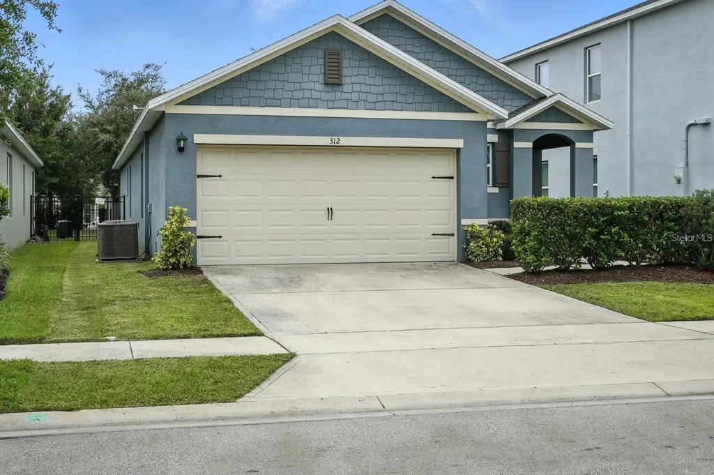 312 Charles Drive Deland FL 32724