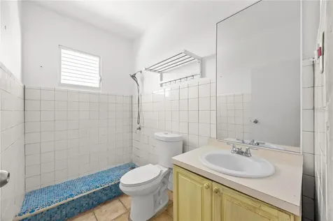 311 Mendez Vigo Dorado PR 00646