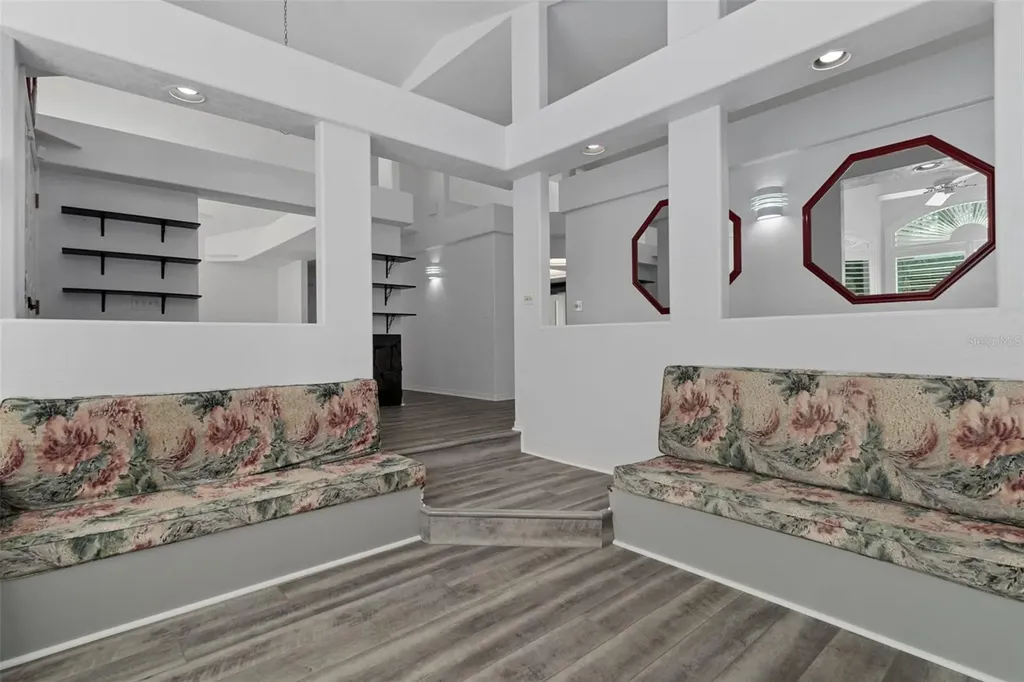 35 Captains Cove Road Inglis FL 34449
