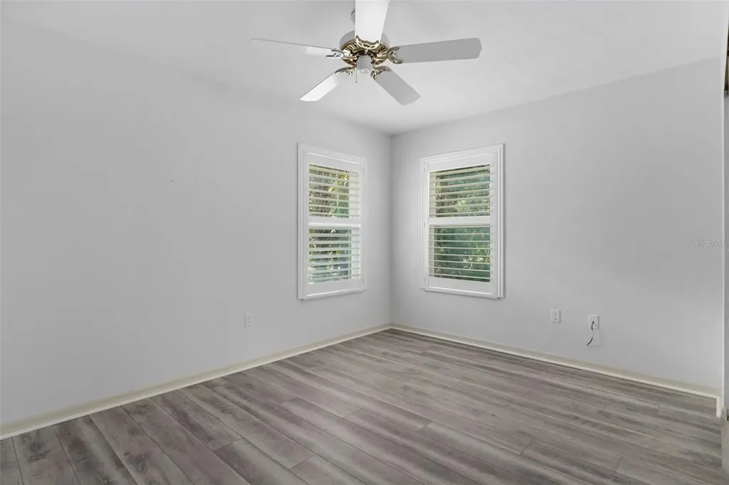 35 Captains Cove Road Inglis FL 34449