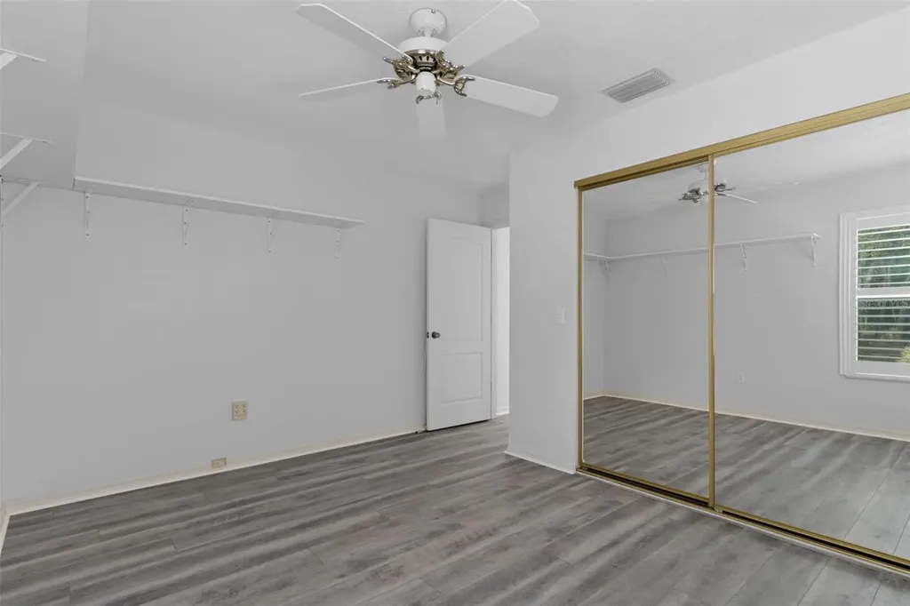35 Captains Cove Road Inglis FL 34449