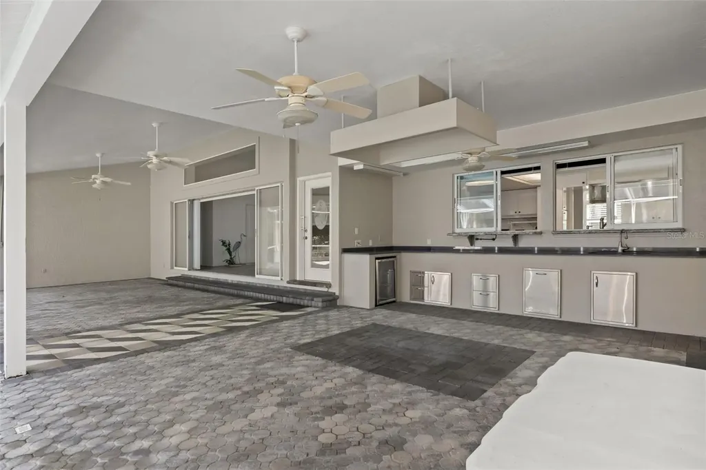 35 Captains Cove Road Inglis FL 34449