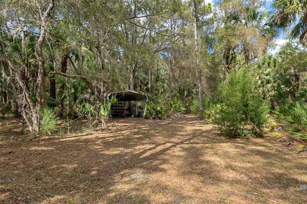 35 Captains Cove Road Inglis FL 34449
