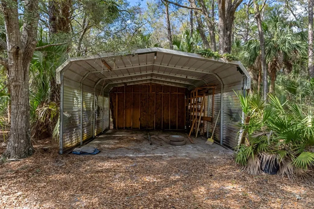 35 Captains Cove Road Inglis FL 34449