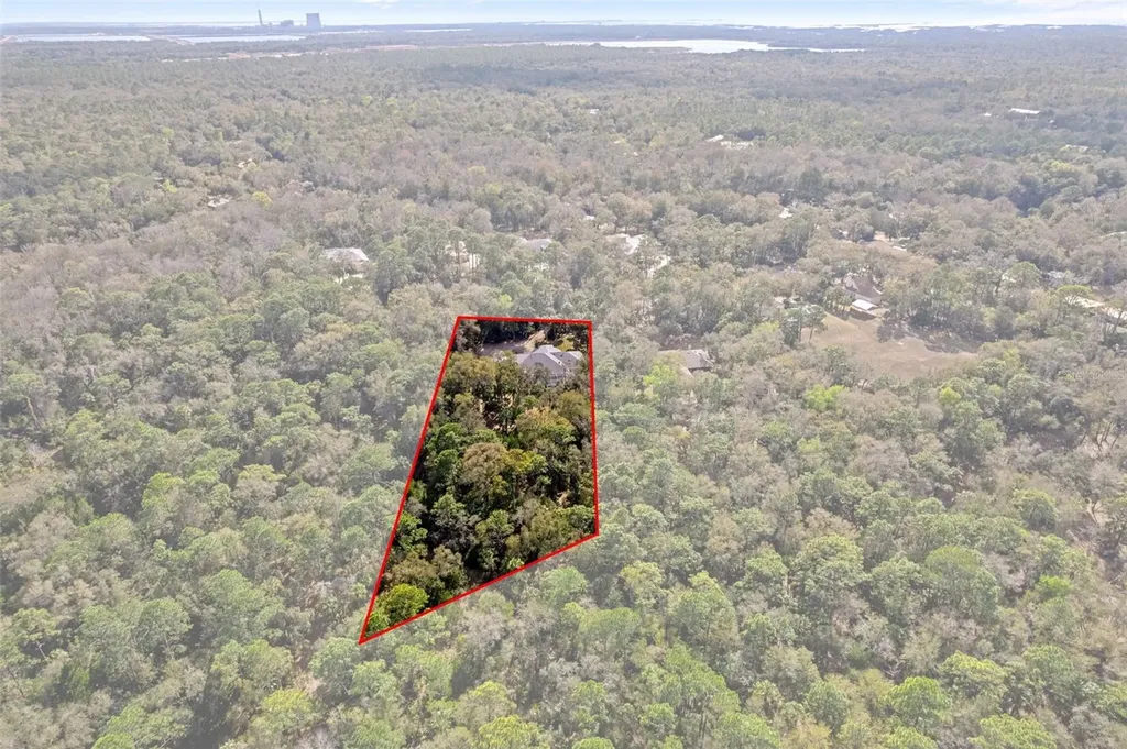 35 Captains Cove Road Inglis FL 34449