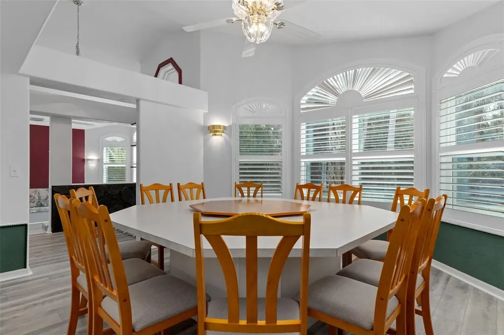 35 Captains Cove Road Inglis FL 34449