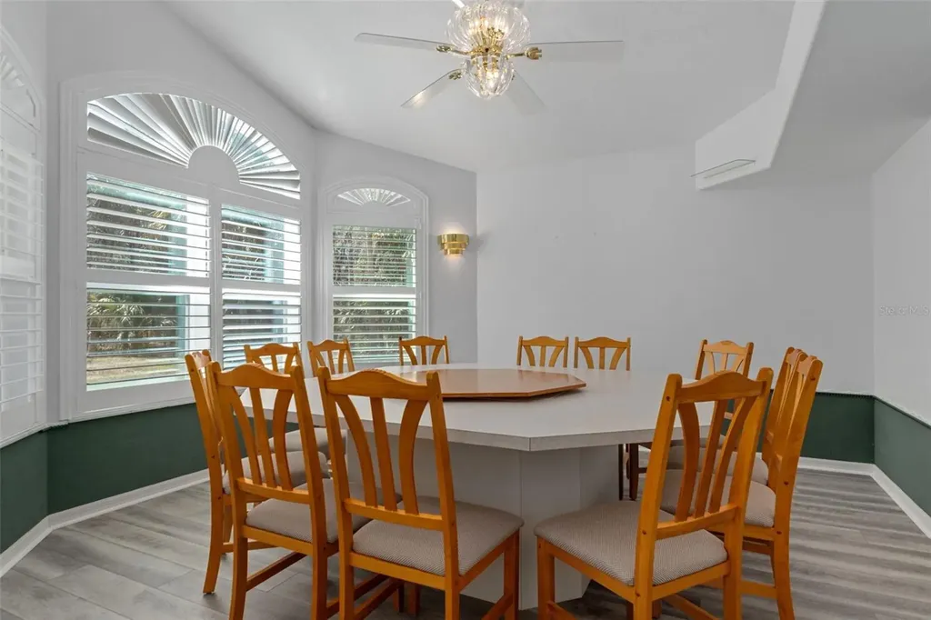 35 Captains Cove Road Inglis FL 34449
