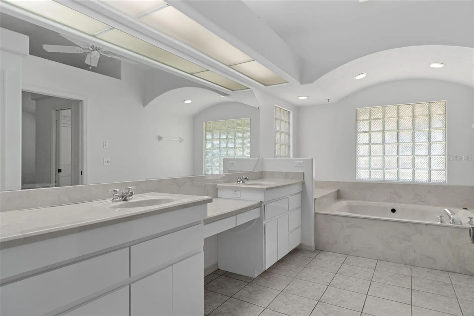 35 Captains Cove Road Inglis FL 34449