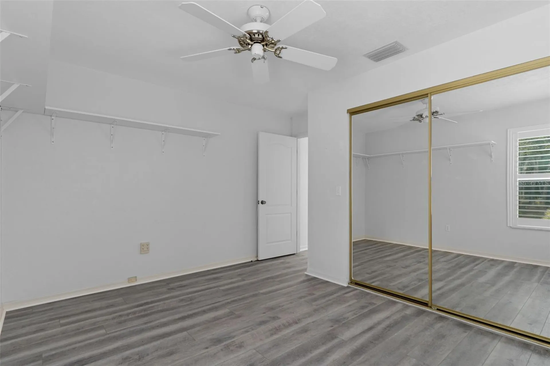 35 Captains Cove Road Inglis FL 34449