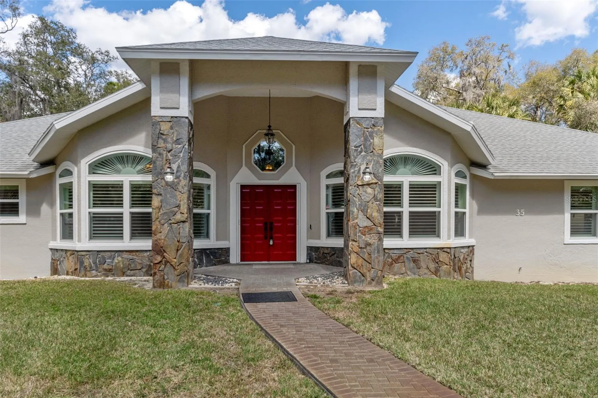 35 Captains Cove Road Inglis FL 34449