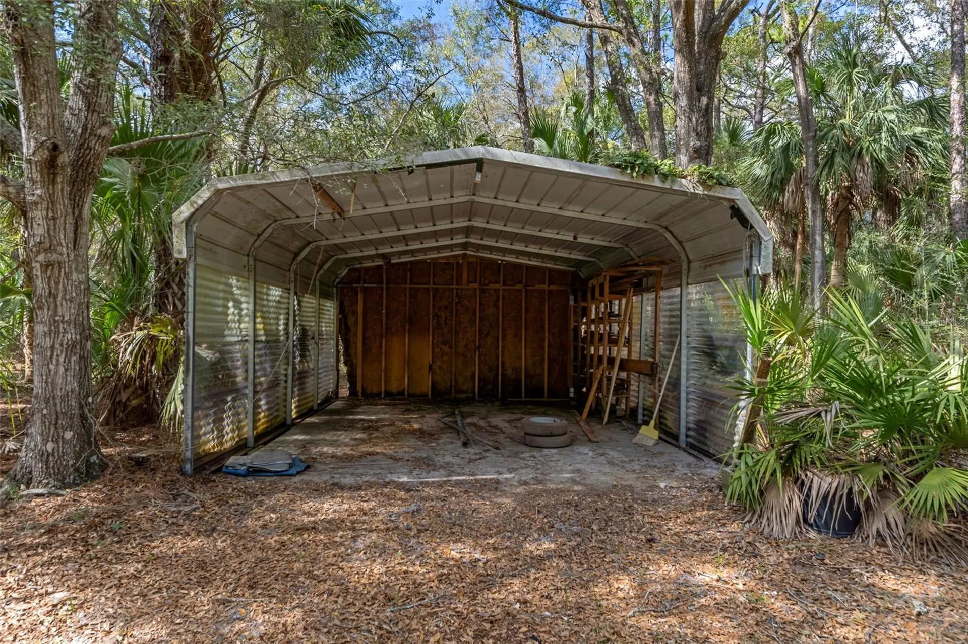 35 Captains Cove Road Inglis FL 34449
