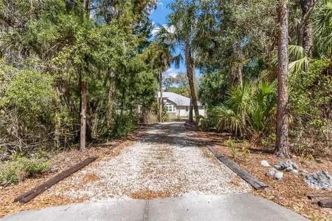 35 Captains Cove Road Inglis FL 34449
