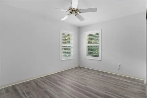 35 Captains Cove Road Inglis FL 34449