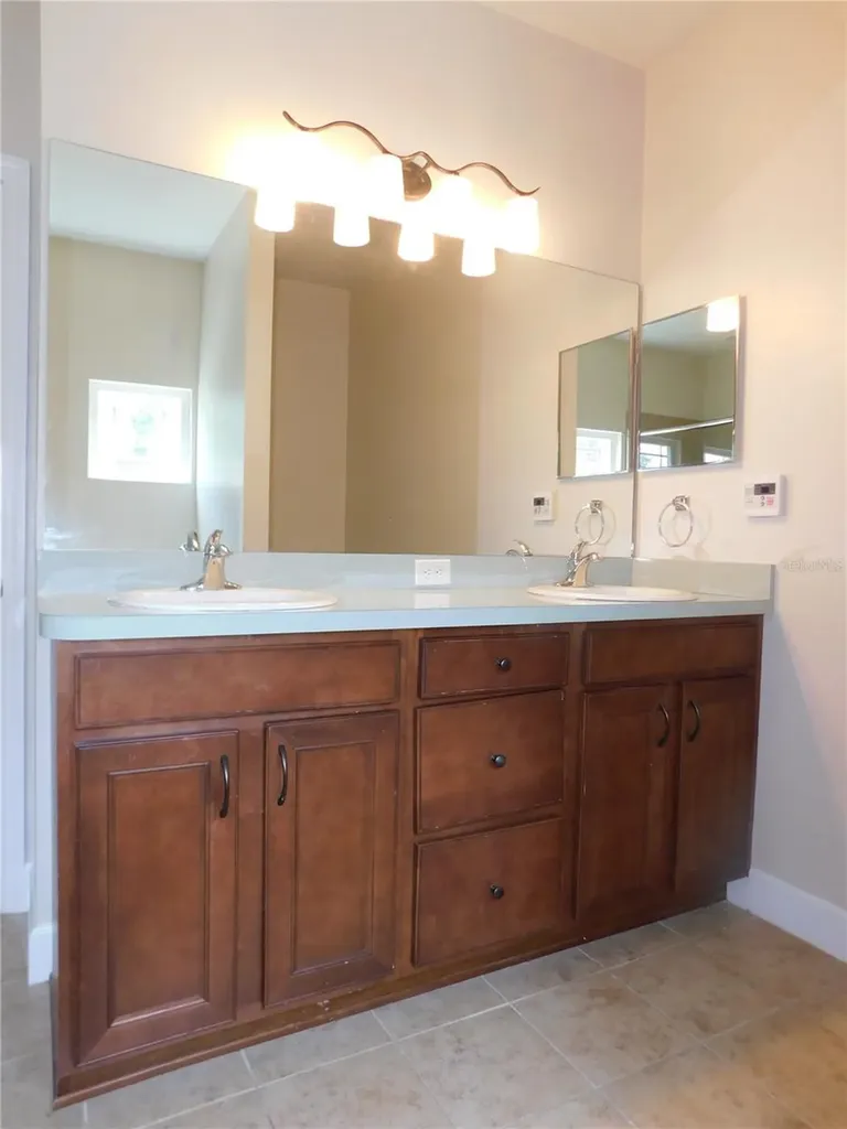 5156 NW 21st Drive Gainesville FL 32605